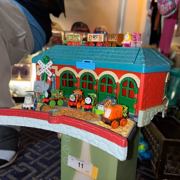 Thomas The Train Station Playset w/ 10 Trains - Picture 3 of 3